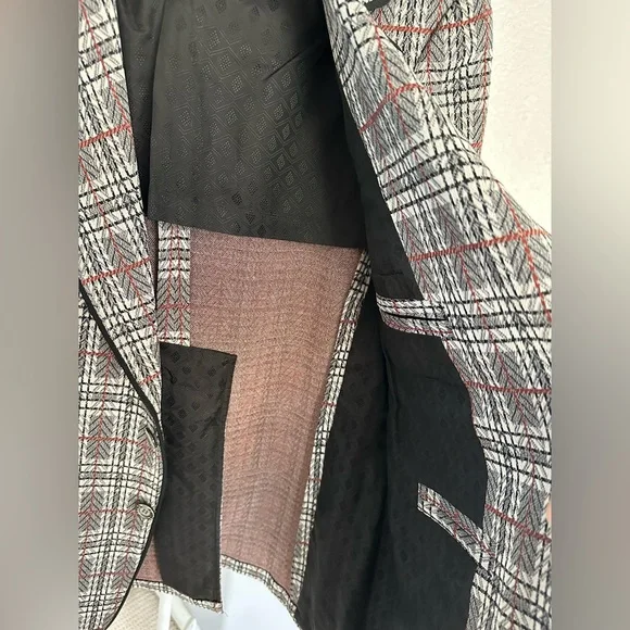 VTG Plaid Blazer, size medium - Picture 16 of 16